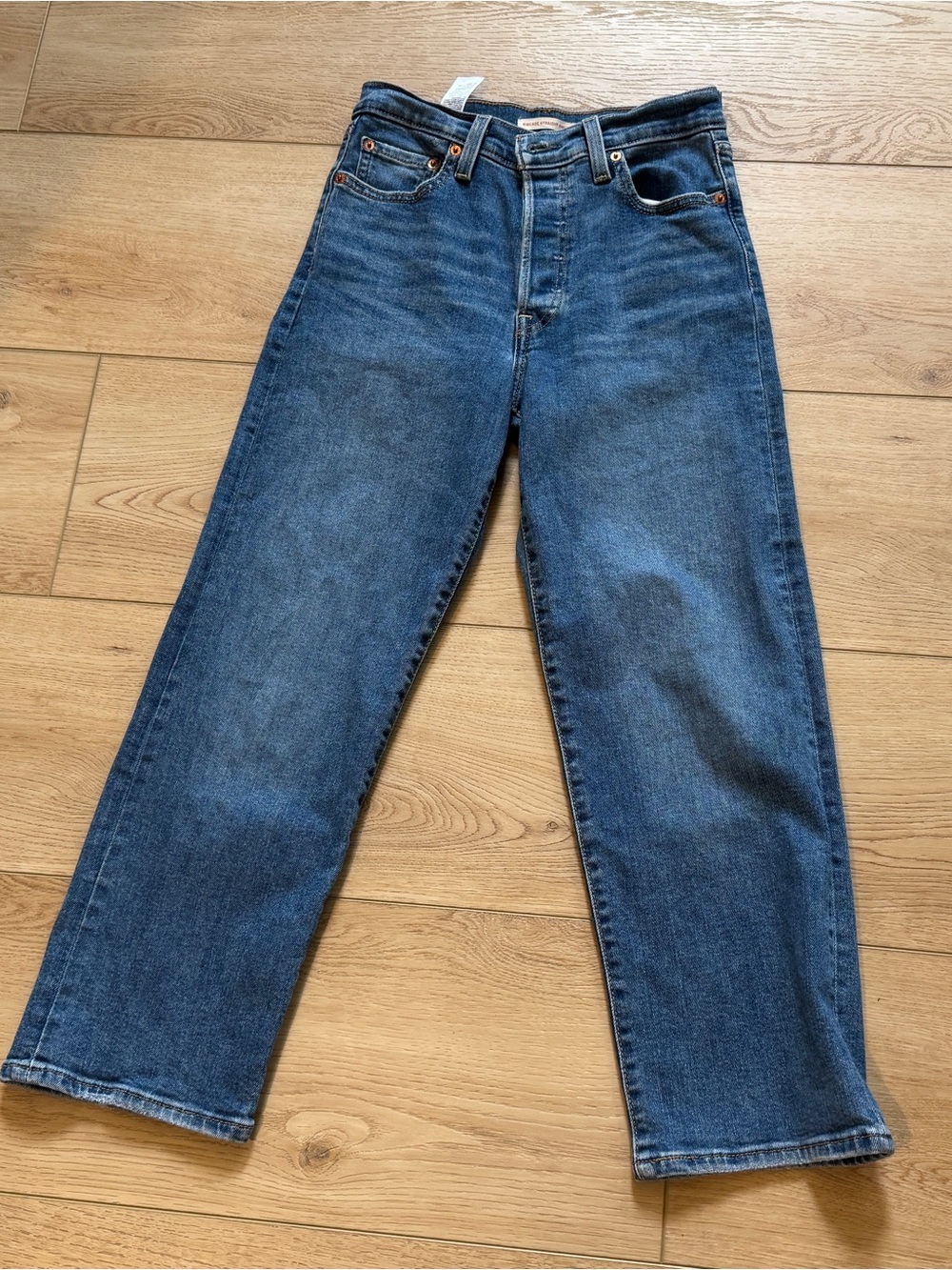 Levi’s Ribcage Straight Ankle Jeans Medium Wash